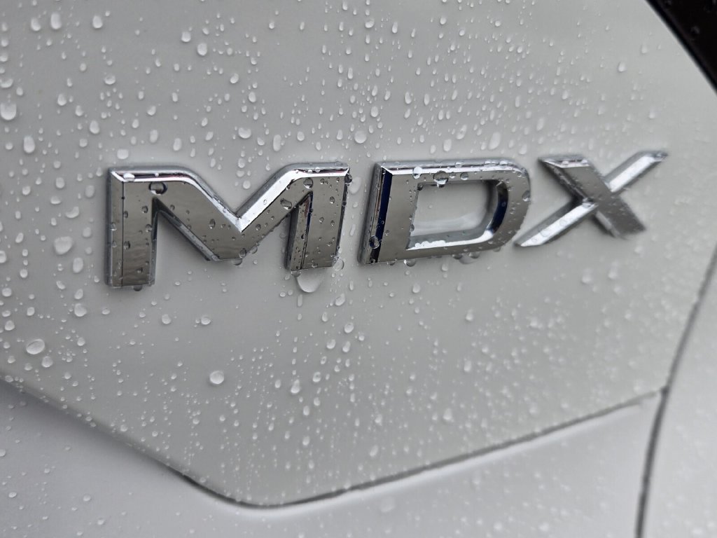 Used 2023 Acura MDX w/ Technology Package FWD image 16