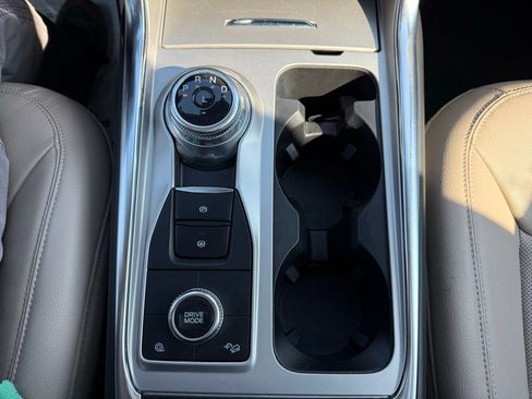 Used 2022 Ford Explorer Limited w/ Limited Technology Package image 20