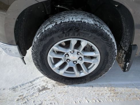 Certified 2023 Chevrolet Silverado 1500 LT w/ Z71 Off-Road Package image 32