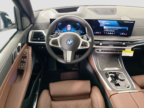 New 2026 BMW X5 xDrive50e w/ M Sport Package image 23