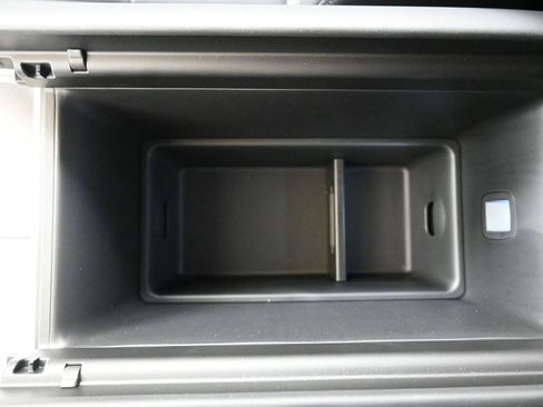 Used 2026 Hyundai Ioniq 9 SEL image 36