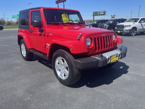 Used 2010 Jeep Wrangler Sahara w/ Trailer Tow Group AWD/4WD image 2
