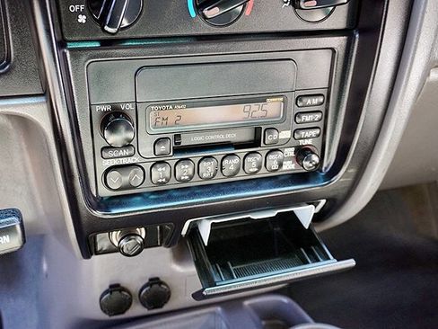 Used 2003 Toyota Tacoma 2WD Regular Cab image 22