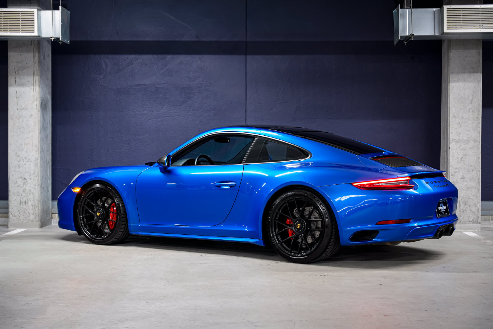 Used 2017 Porsche 911 Carrera GTS RWD image 8