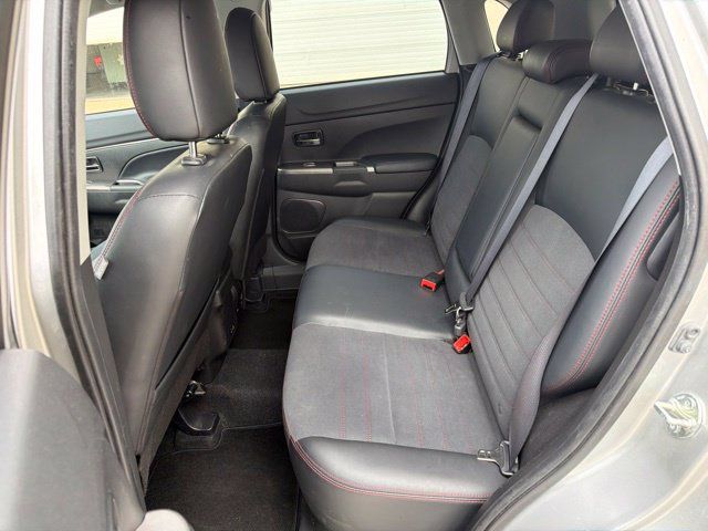 Used 2024 Mitsubishi Outlander Sport SE AWD/4WD image 15