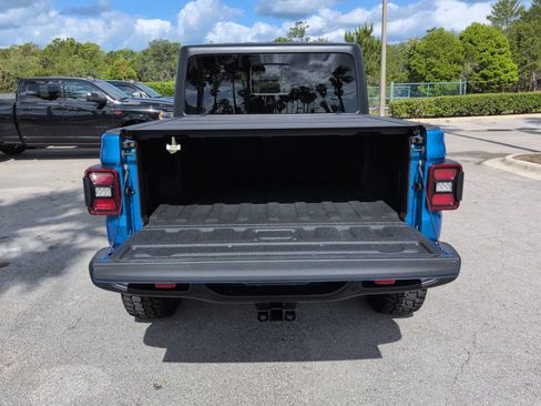 Used 2023 Jeep Gladiator Rubicon w/ LED Lighting Group AWD/4WD image 12