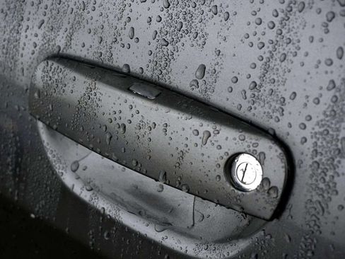 Used 2013 Dodge Challenger SXT Plus image 12