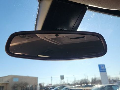 Used 2023 GMC Acadia SLT image 41