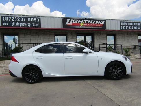 Used 2017 Lexus IS 200t F Sport w/ F Sport Package RWD image 5