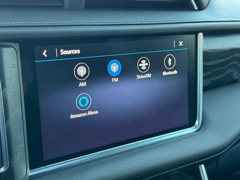 Used 2021 GMC Yukon Denali w/ Denali Premium Package image 26