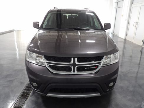 Used 2016 Dodge Journey SXT FWD image 2