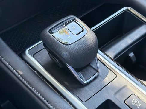 Certified 2025 Nissan Pathfinder SV FWD image 16