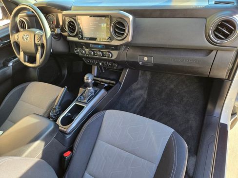 Used 2021 Toyota Tacoma TRD Off-Road w/ Technology Package image 19