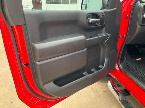 Used 2025 GMC Sierra 1500 Pro w/ Pro Value Package RWD image 5