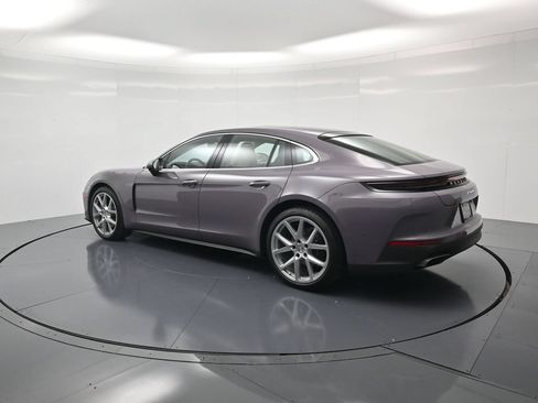 Certified 2024 Porsche Panamera image 3