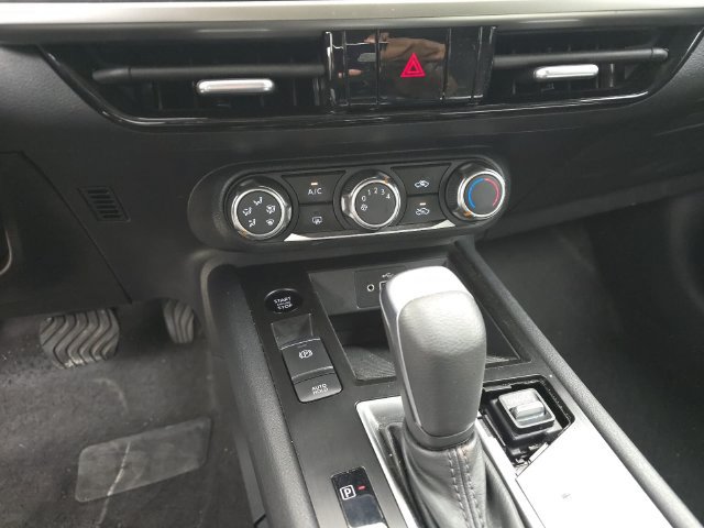 Used 2025 Nissan Kicks S FWD image 20
