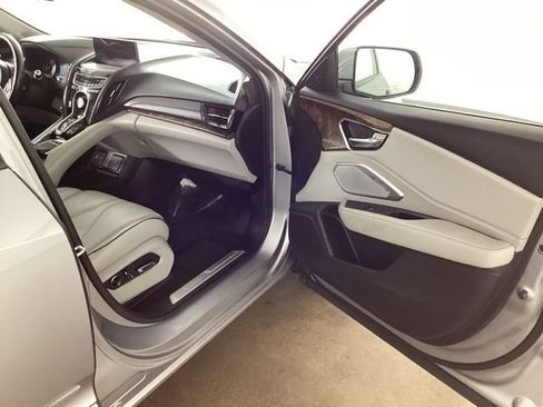 Used 2019 Acura RDX AWD w/ Advance Package image 18