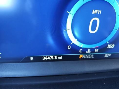 Used 2024 Ford Explorer King Ranch w/ Technology Package image 25