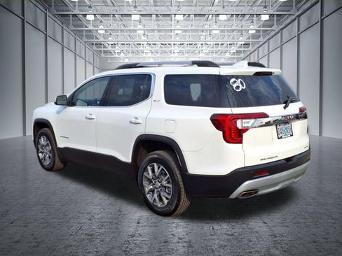 Used 2022 GMC Acadia SLT w/ Technology Package AWD/4WD image 11