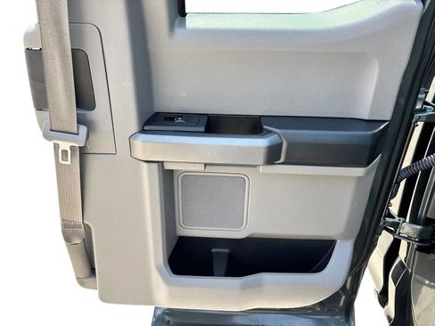 Used 2018 Ford F150 XLT AWD/4WD image 27
