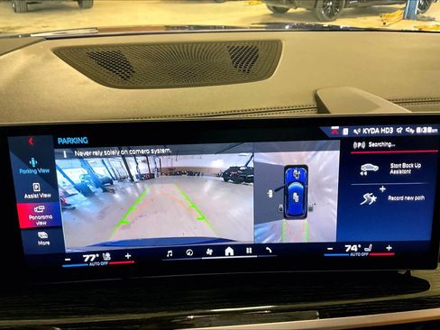 Used 2025 BMW X5 M60i image 28