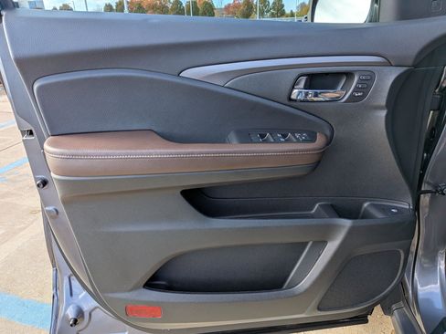 Certified 2024 Honda Ridgeline RTL image 13