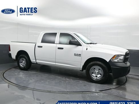 Used 2017 RAM 1500 Tradesman w/ Popular Equipment Group AWD/4WD image 4