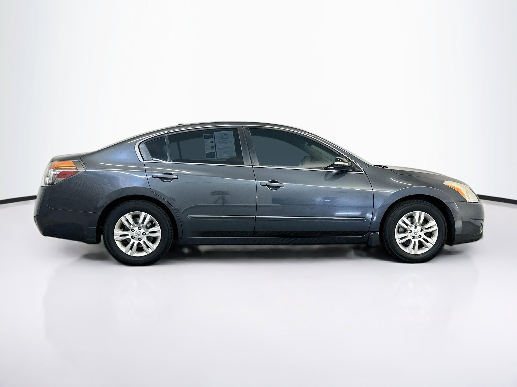 Used 2010 Nissan Altima 2.5 SL w/ SL Pkg FWD image 10