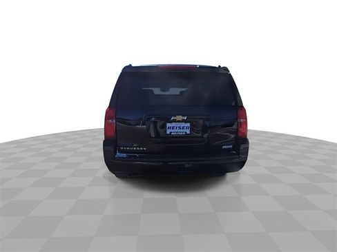 Certified 2017 Chevrolet Suburban LT image 7