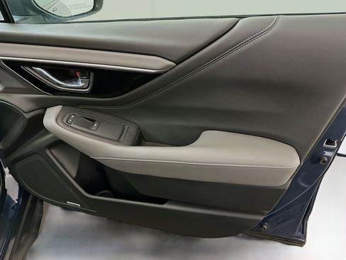 Used 2024 Subaru Outback Onyx Edition image 34