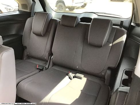Used 2023 Honda Odyssey Elite image 10