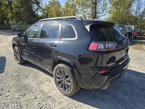 Used 2020 Jeep Cherokee High Altitude image 2