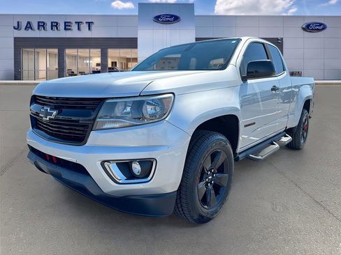 Used 2018 Chevrolet Colorado LT w/ Redline Special Edition RWD image 3