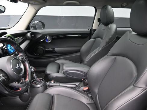 Used 2019 MINI Cooper S FWD image 11