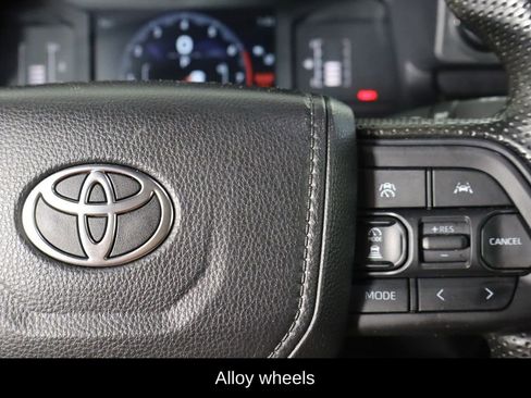 Used 2025 Toyota Tacoma SR5 image 10