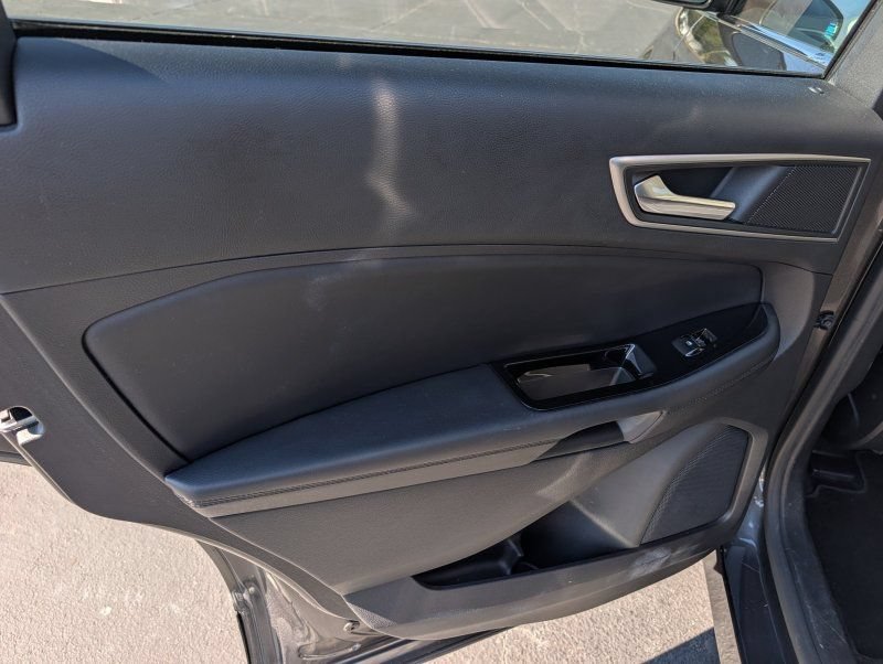 Used 2016 Ford Edge SEL w/ Equipment Group 201A AWD/4WD image 14