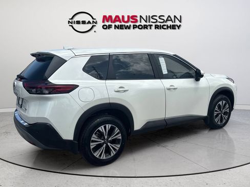 Certified 2023 Nissan Rogue SV FWD image 13