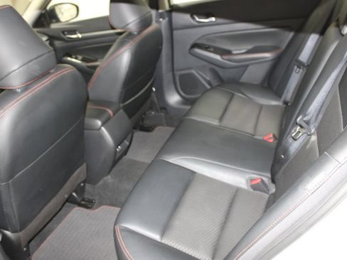 Used 2024 Nissan Altima 2.5 SR FWD image 21