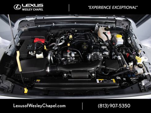 Used 2023 Jeep Wrangler Unlimited Sahara AWD/4WD image 10