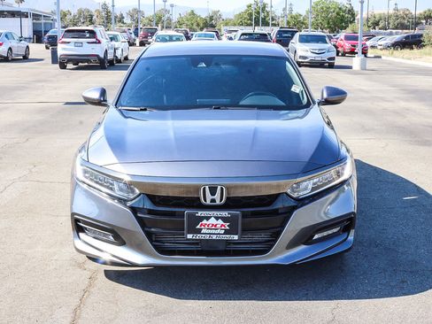 Used 2019 Honda Accord Sport image 2