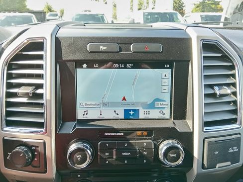 Used 2017 Ford F250 Lariat w/ Chrome Package AWD/4WD image 21