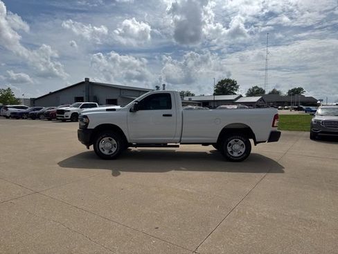 Used 2024 RAM 2500 Tradesman w/ Snow Chief Group AWD/4WD image 4