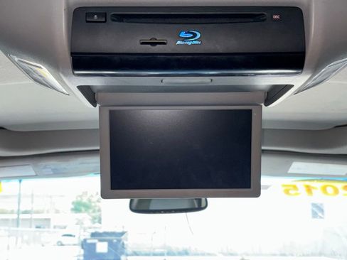 Used 2015 Toyota Sequoia Platinum image 25