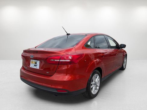 Used 2018 Ford Focus SE image 5