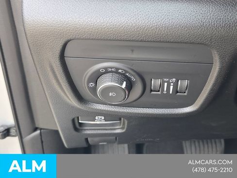 Used 2024 Jeep Grand Cherokee L Limited w/ Luxury Tech Group II AWD/4WD image 29