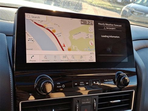 Used 2024 Nissan Armada SL w/ Captain's Chairs Package image 19