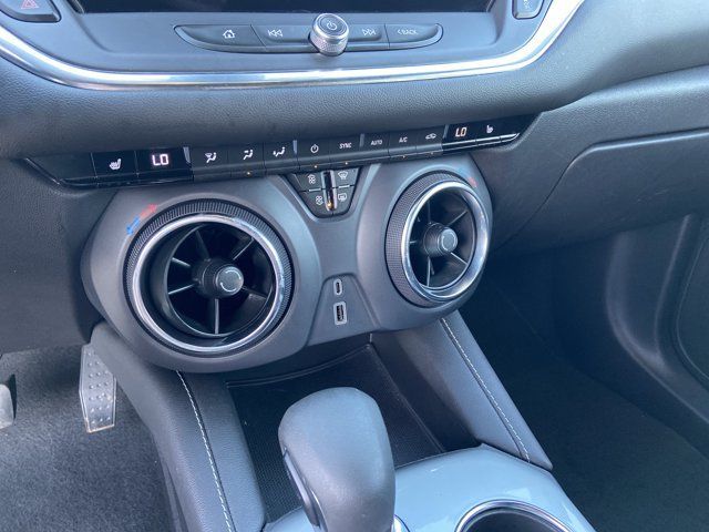 Used 2025 Chevrolet Blazer LT FWD image 39
