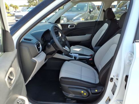 New 2026 Hyundai Venue SEL image 11