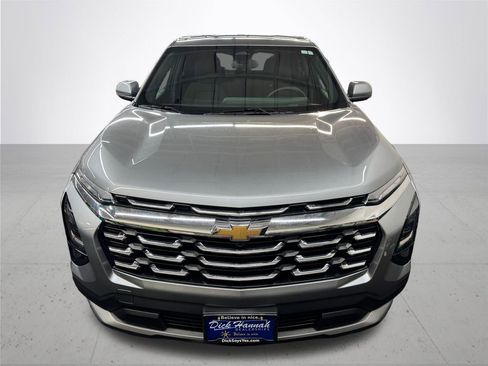 Used 2025 Chevrolet Equinox LT AWD/4WD image 16