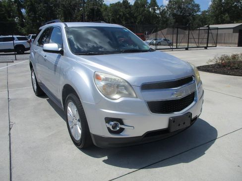 Used 2010 Chevrolet Equinox LT FWD image 20